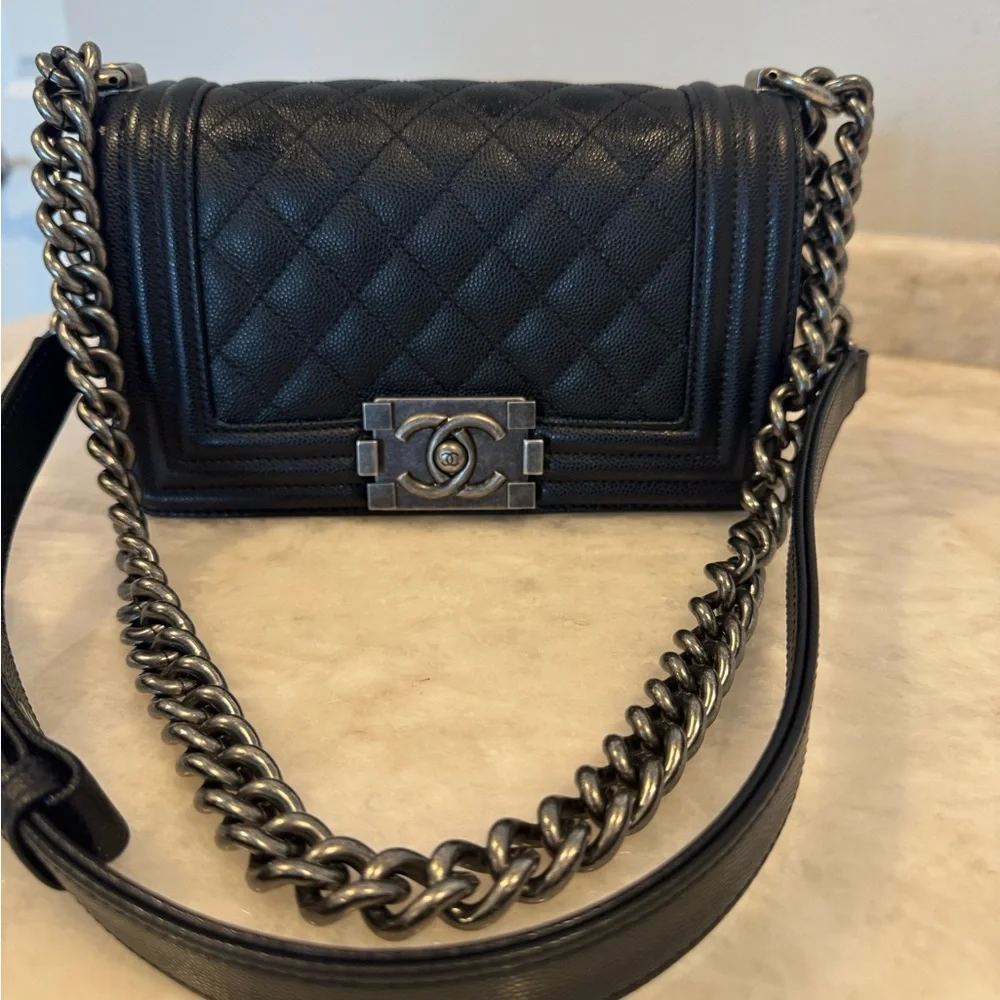 Chanel Black Quilted Leather Boy Bag - Picture 2 of 6